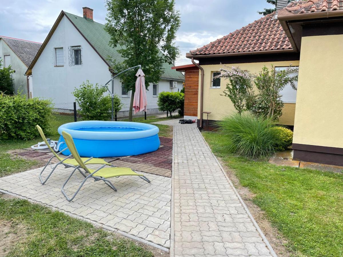 Agnes Nyaralohaz Villa Balatonmáriafürdő Dış mekan fotoğraf
